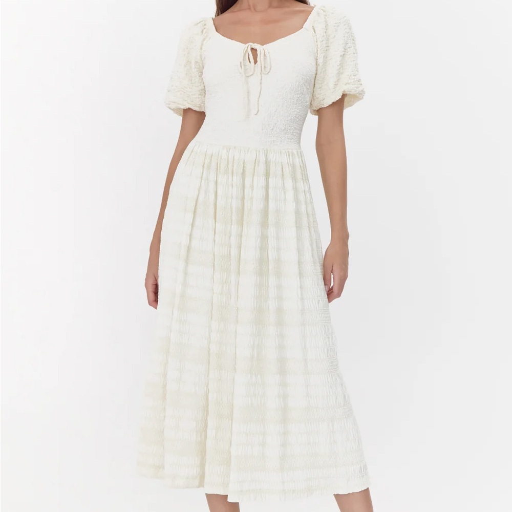 Adelyn Rae Cream Backless Puff Sleeve Dress